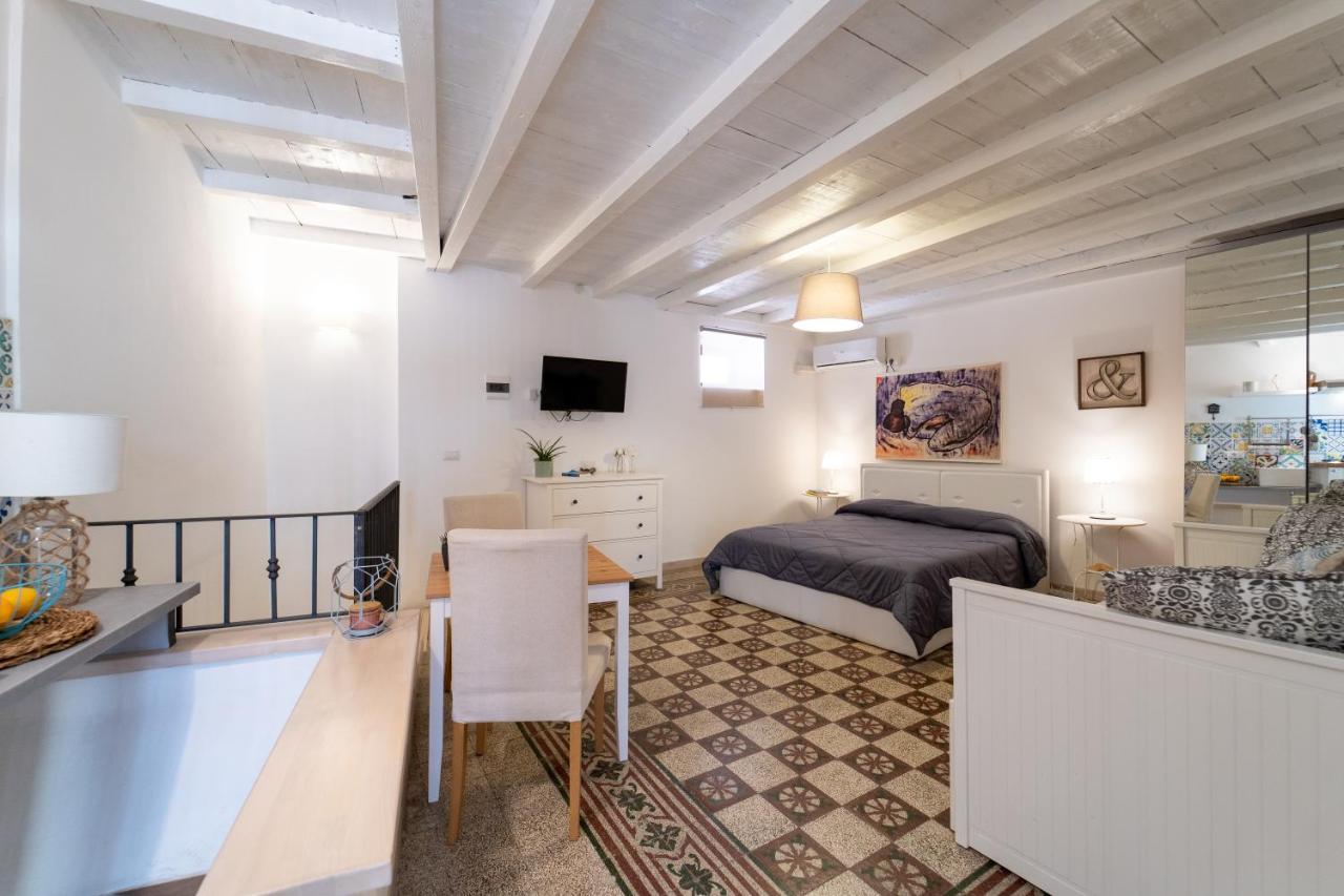 Casa Talete Cozy Apartment In Ortigia - First Floor 시라쿠사 외부 사진